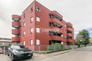 Trilocale da ristrutturare con box