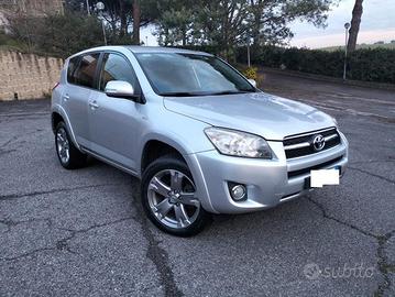 Toyota RAV4 5 Porte RAV4 2.2 d-cat Luxury 150cv au