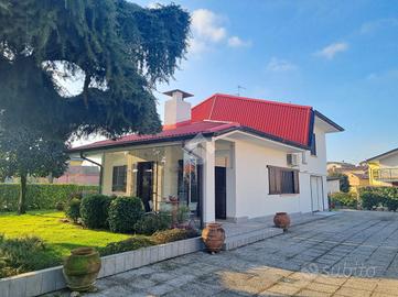 VILLA SINGOLA A SECUGNAGO