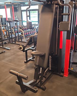 pectoral machine technogym lux 