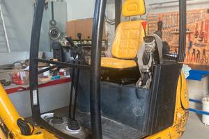 Miniescavatore JCB 8018