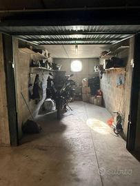Box / Garage di 15 m² a Genova