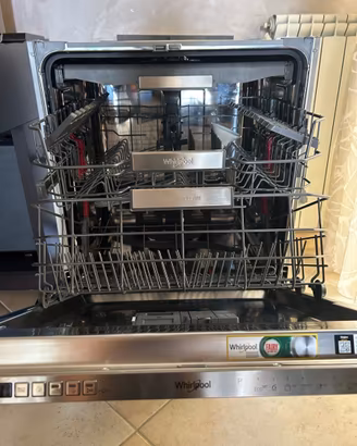 Lavastoviglie  NUOVA Whirlpool  WIS 7030 PEF