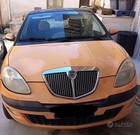 Lancia y momo design