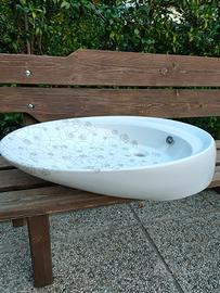 lavabo in ceramica da appoggio