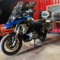 BMW gs 1200 rallye perfetta in tutto, con TFT