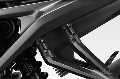 Kit supporto pedane passeggero Honda cb1000r 2020