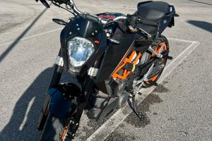 Ktm duke 390 2016