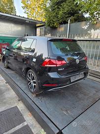 VOLKSWAGEN GOLF PER RICAMBI DEL 2017