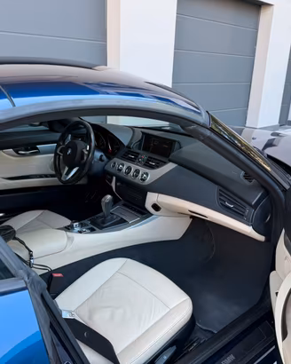 BMW z4 23i