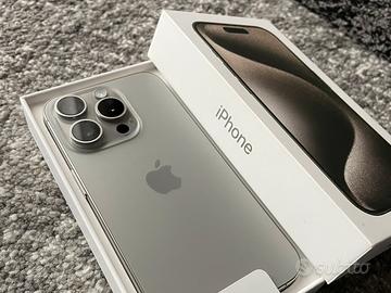 iPhone 15 Pro 256GB - Titanio naturale