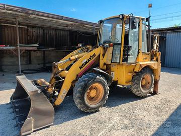 Terna Komatsu WB 70 A "Snodata"