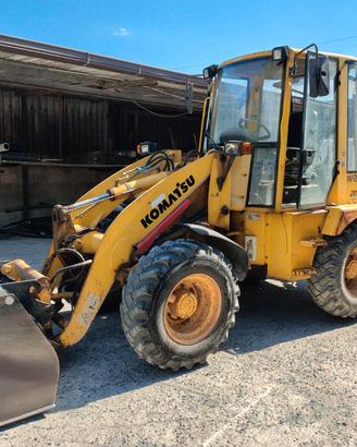 Terna Komatsu WB 70 A "Snodata"