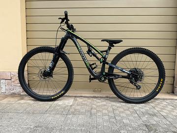 Bici enduro hope hb 130 2023 full carbon 29”