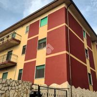 4 LOCALI A CASTROLIBERO