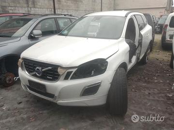 Volvo xc60 2.4td biturbo d5244t demolito per ricam