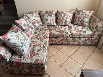 Divano con penisola separabile