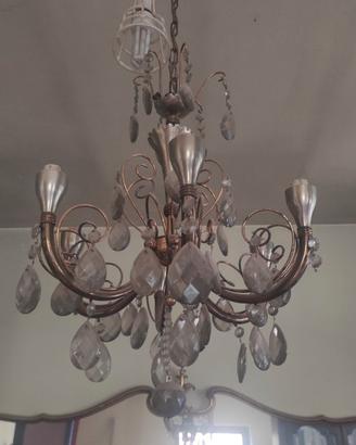Lampadari con gocce