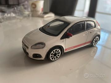 Modellino Bburago Abarth Grande Punto 1/43