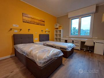 Camera doppia fronte universita'-490 euro