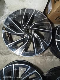 Cerchi originali golf gti attacco 5x112