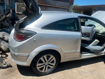 Opel Astra GTC Coupé 2008