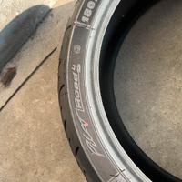 Gomme moto