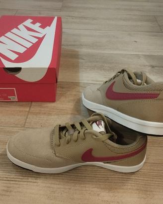 Scarpe Nike Fokus nuove taglia 40 