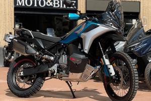 CFMOTO MT-X 800