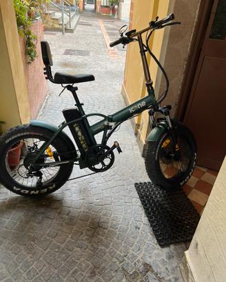Bici elettrica icone marines 48v 250w acceleratore
