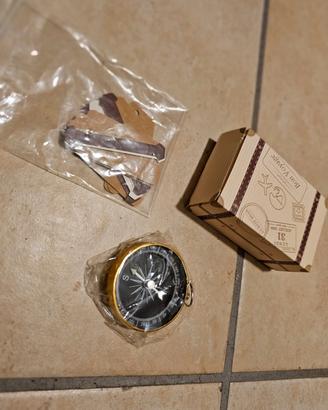 set di 7 mini bussole con valigetta