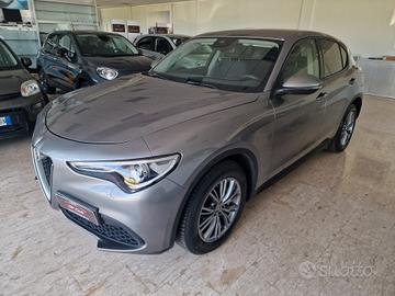 Alfa Stelvio con Interno in Pelle