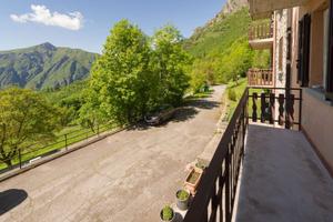 APPARTAMENTO AL PRIMO PIANO A CAMERATA CORNELLO