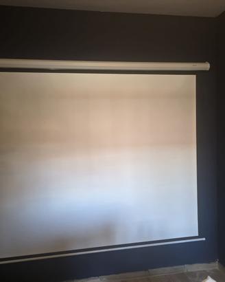 Videoproiettore piu telo automatico