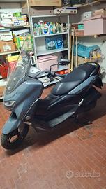 Scooter nmax 125