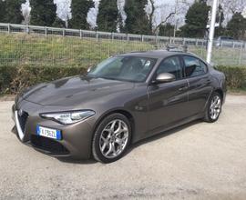 Alfa Romeo Giulia 2.2 Turbodiesel 160 CV AT8 Execu