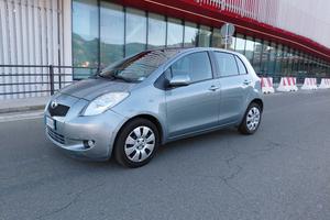 Toyota Yaris 1.3 benzina