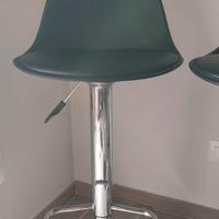 Sgabelli regolabili in altezza