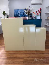 Set di podium in resina creme