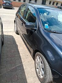 VOLKSWAGEN Golf 5ª serie - 2004