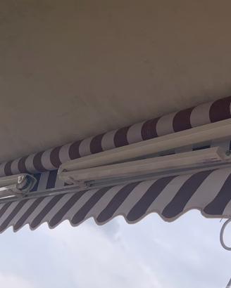 Tenda da sole motorizzata