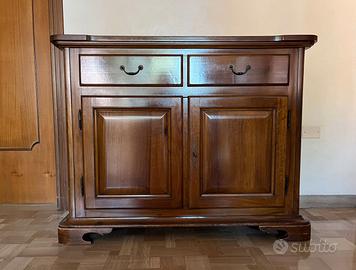 Mobile in noce nazionale