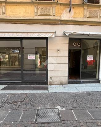 NEGOZIO A CREMONA