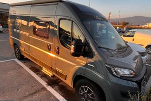 Van camperizzato - Dreamer 5,99 - doccia separata