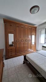 Set arredo antico in legno camera da letto