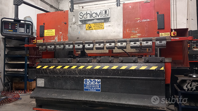 Piegatrice schiavi-amada rg