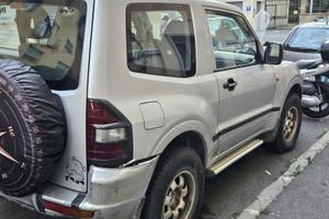 Mitsubishi pajero 2.5