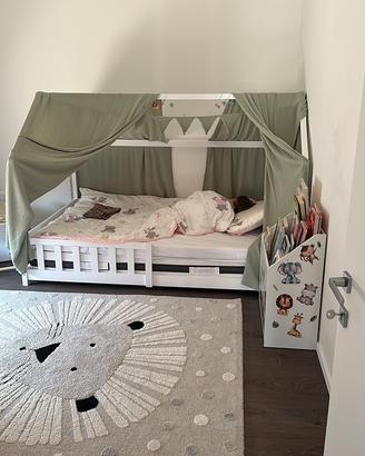 Decorazioni letto montessori a casetta