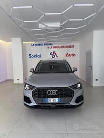 Audi Q3 35 TDI S tronic Identity Black