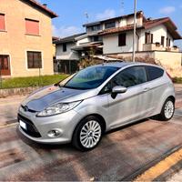 Ford Fiesta 1.2 82cv 